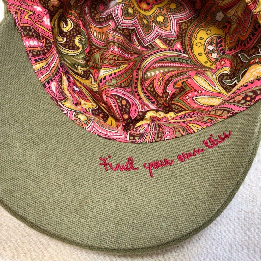 “FIND YOUR OWN BLISS” Cotton Hat - Picture 7 of 9